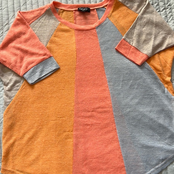 Gigio Top - Picture 2 of 5